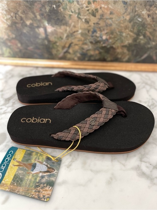 Cobian Shoes - Cobian Leather Braided Bounce Chocolate Flip Flop size 7 Sandals Brown